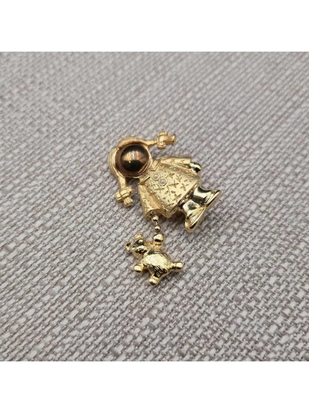 Vintage Carolee Faux Pearl Face Girl Holding Teddy Bear Brooch Pin A8771